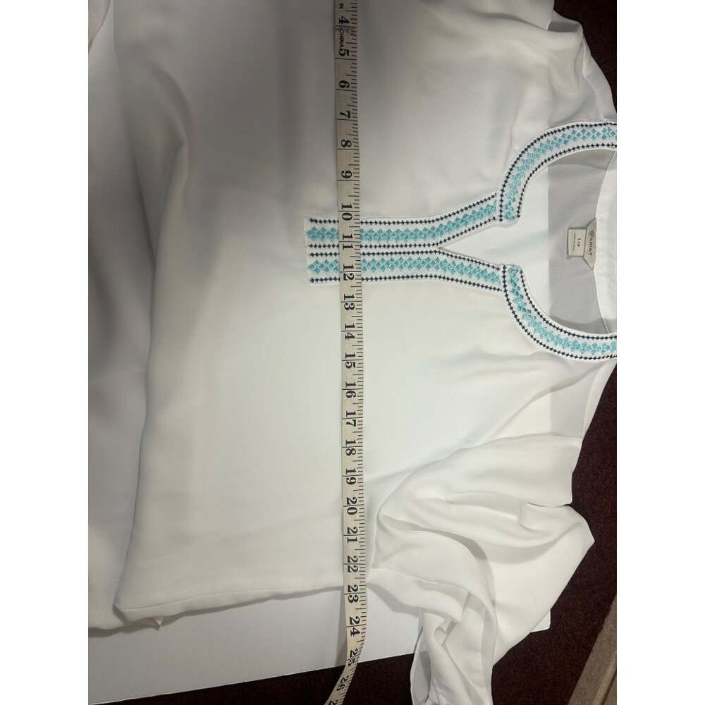 Ariat Women's White Tunic Top With Blue Embroidery Size L - Picture 12 of 13